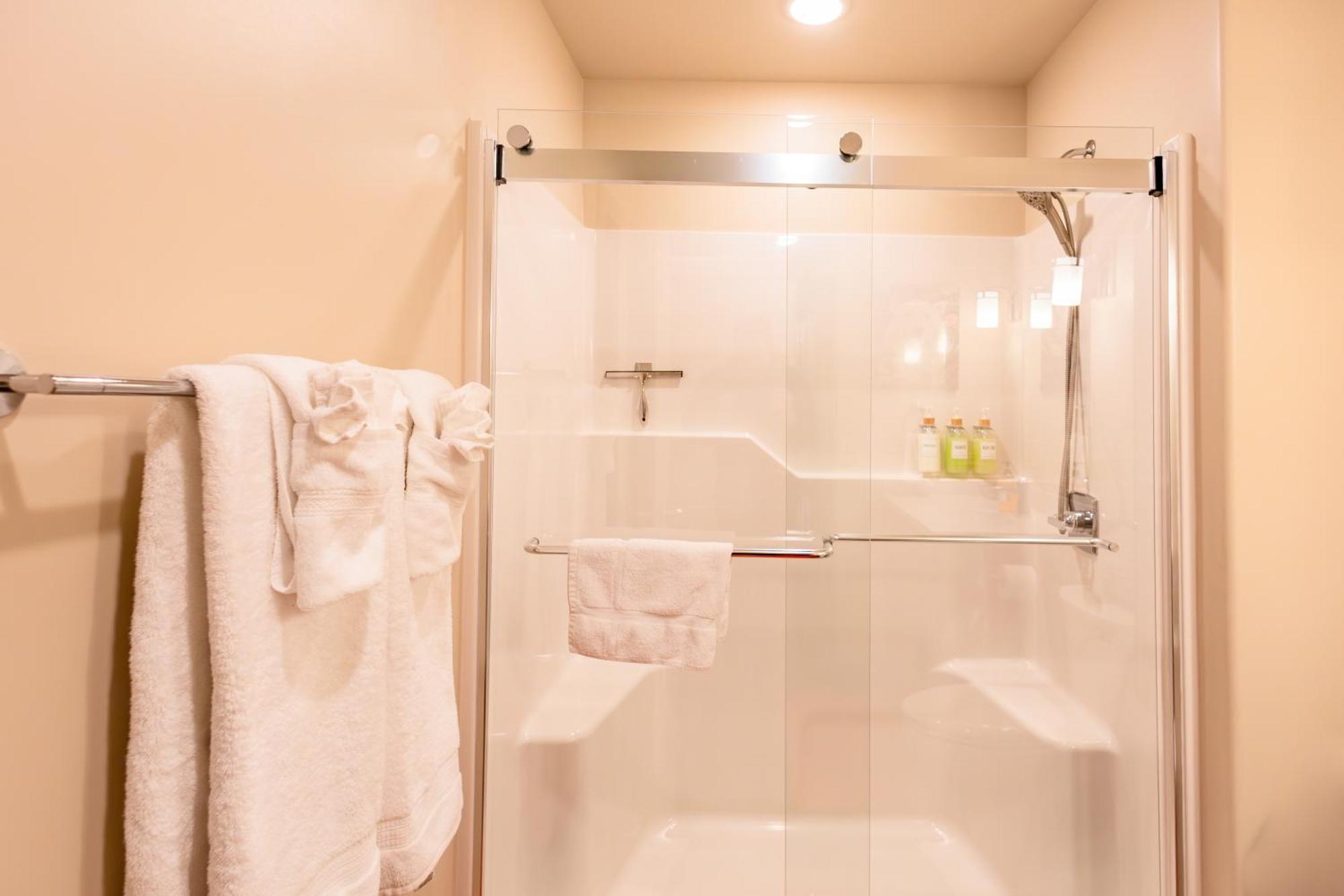 Lakeshore Lodging Suites Homer Ngoại thất bức ảnh