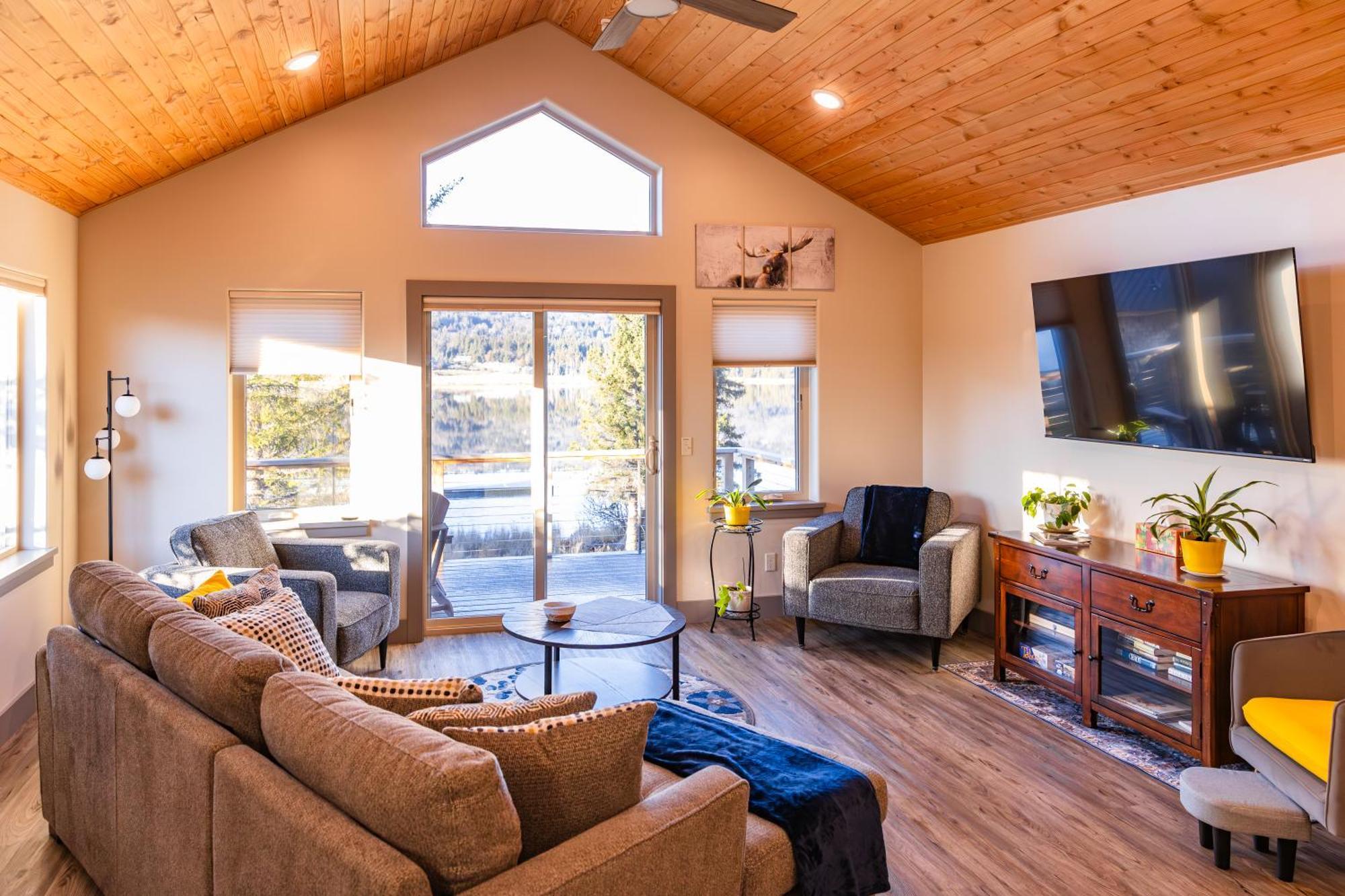 Lakeshore Lodging Suites Homer Ngoại thất bức ảnh