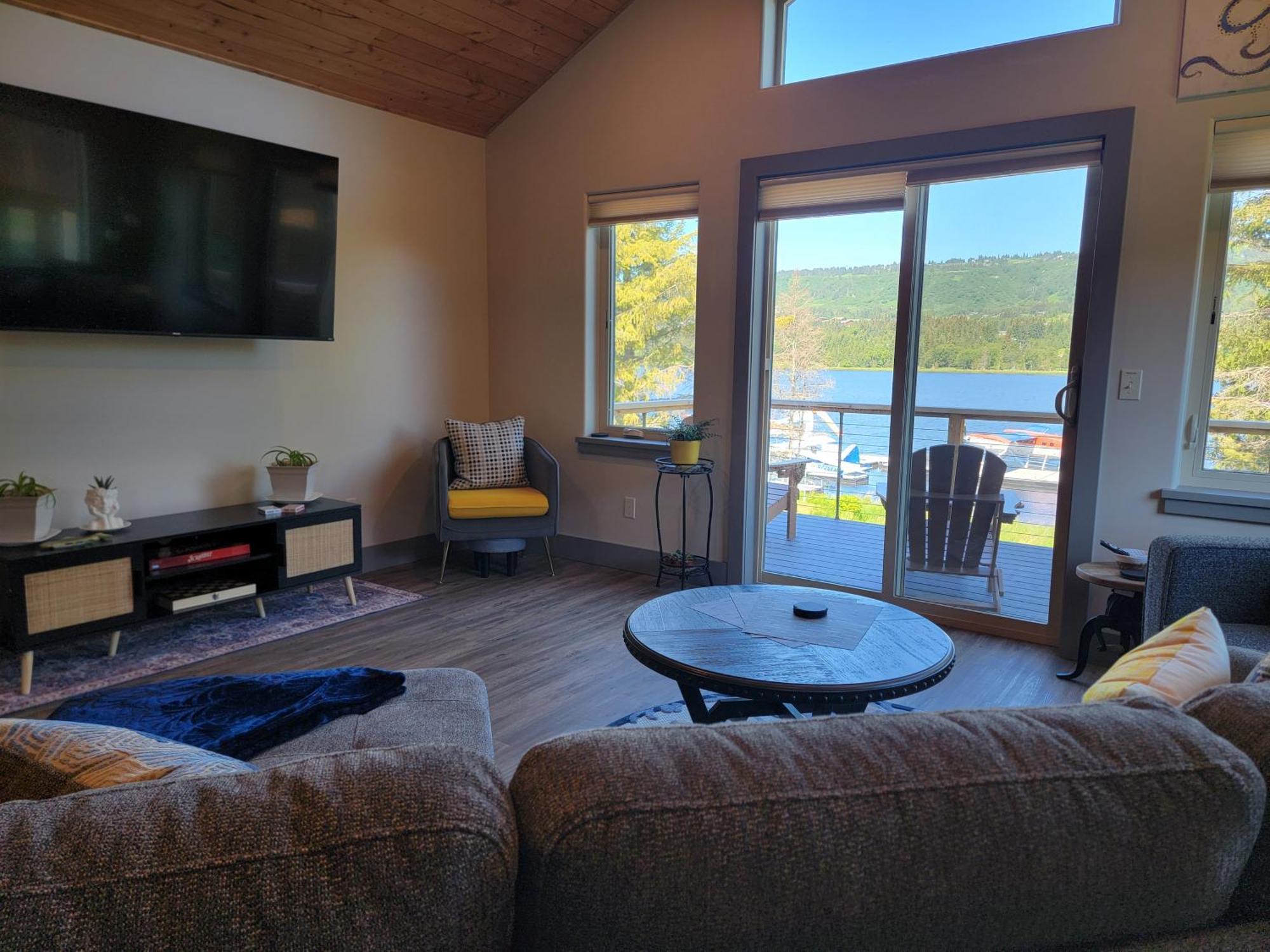 Lakeshore Lodging Suites Homer Ngoại thất bức ảnh