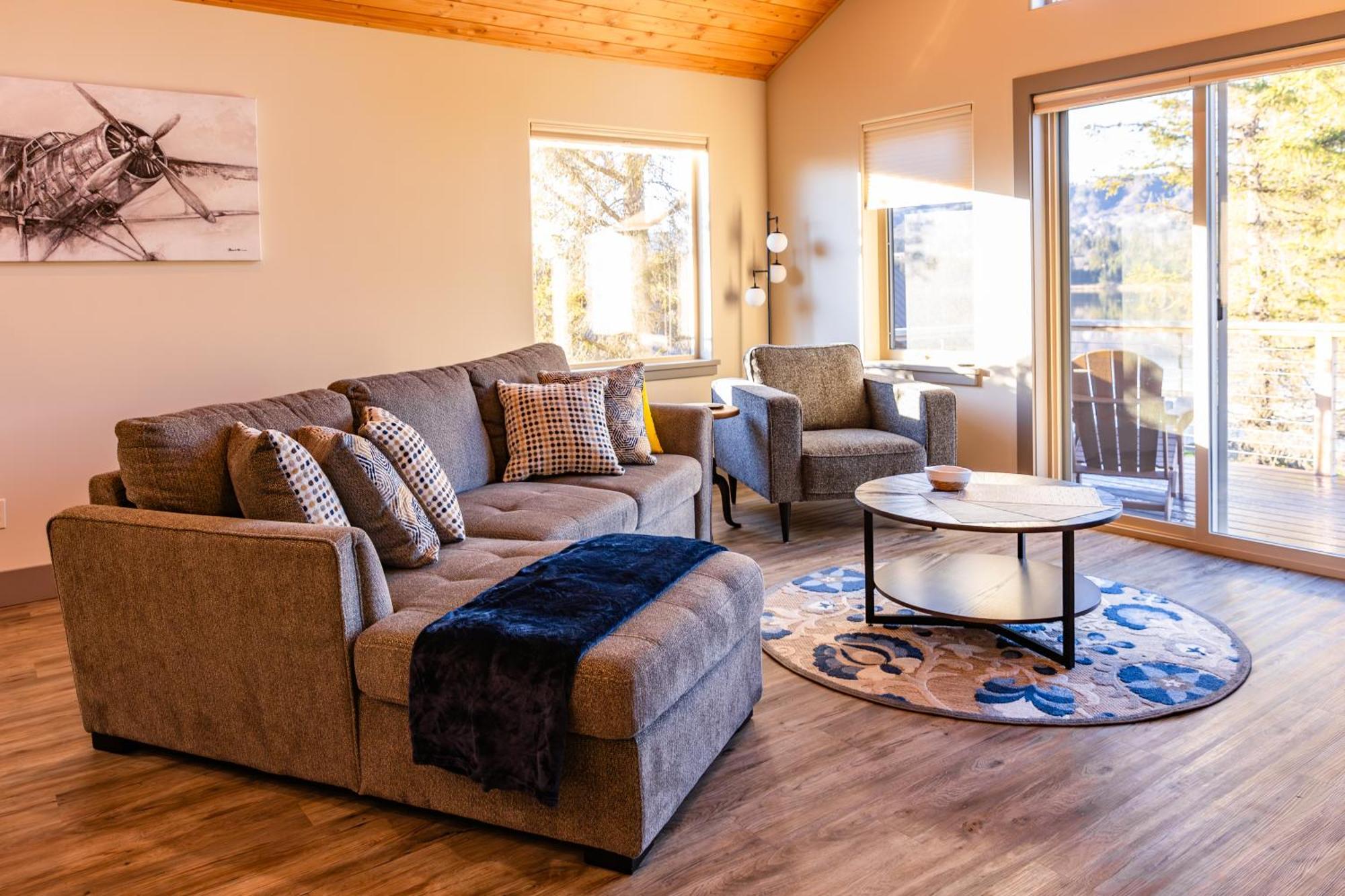 Lakeshore Lodging Suites Homer Ngoại thất bức ảnh